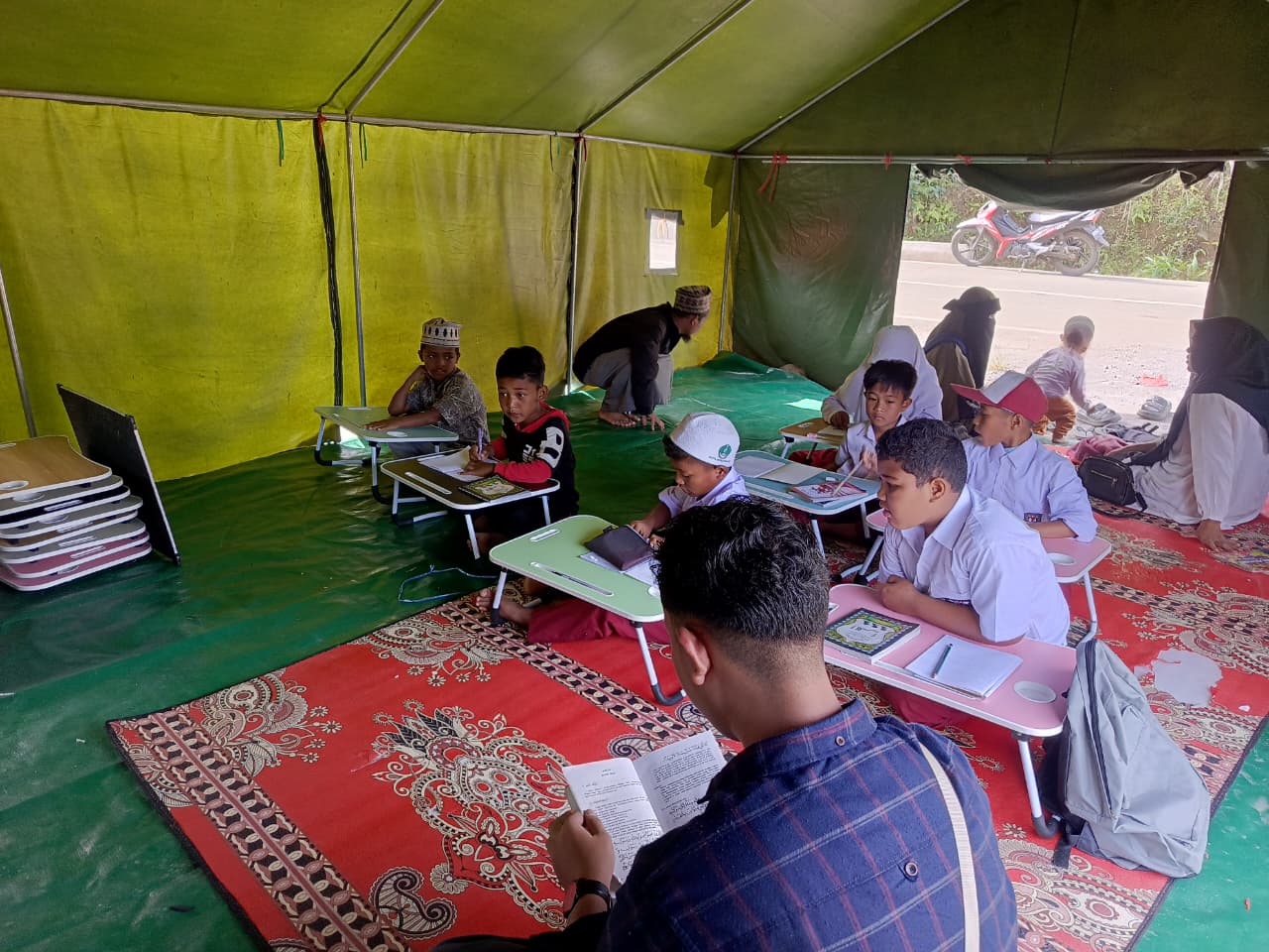 Pulihkan Semangat Anak Pascabencana, Kegiatan Pagi di Desa Uning Mas Hadirkan Belajar yang Menguatkan