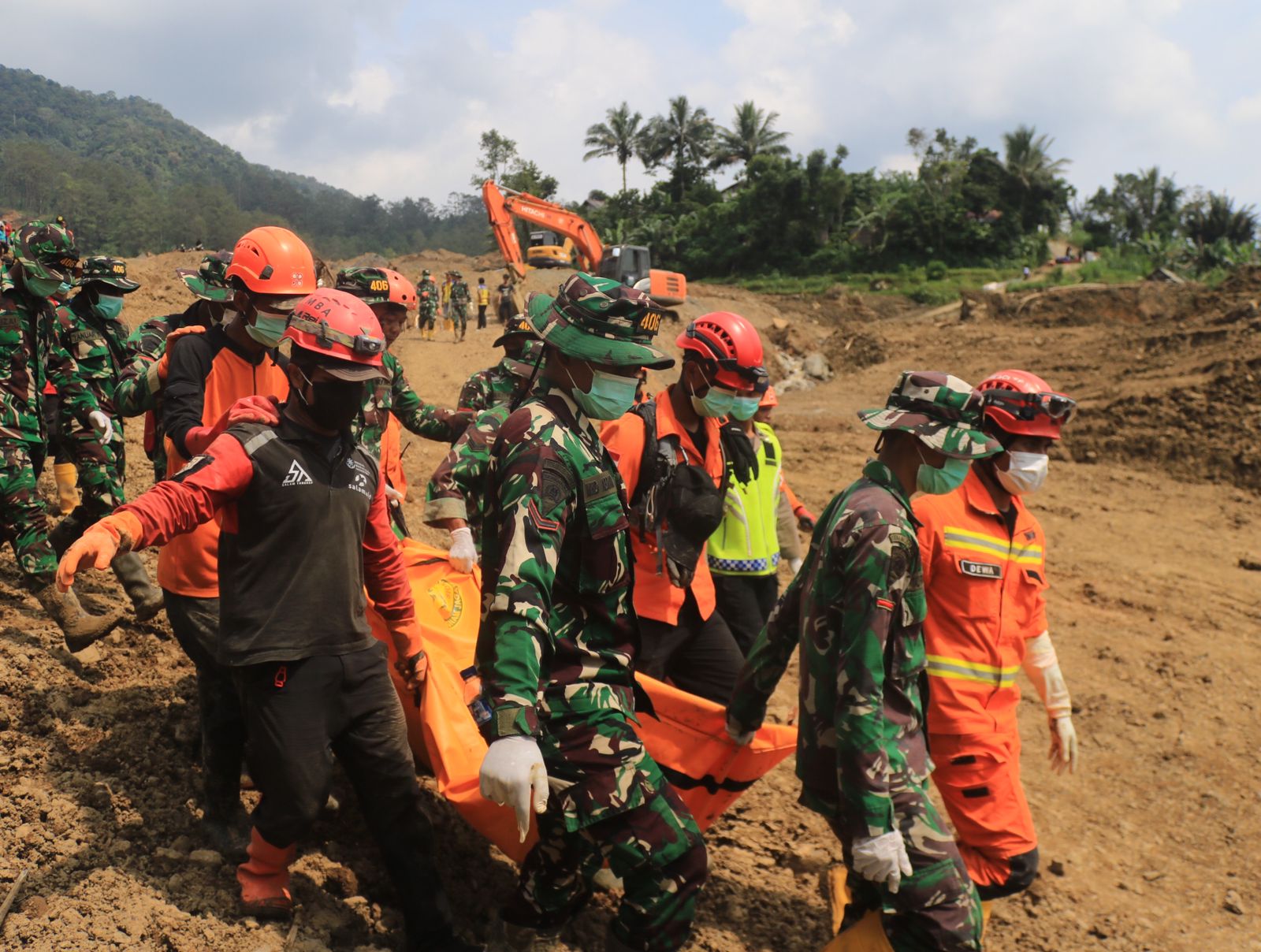 Komandan Lapangan Salam Tanggap : Alhamdulillah, 20 Korban Berhasil Kami Temukan